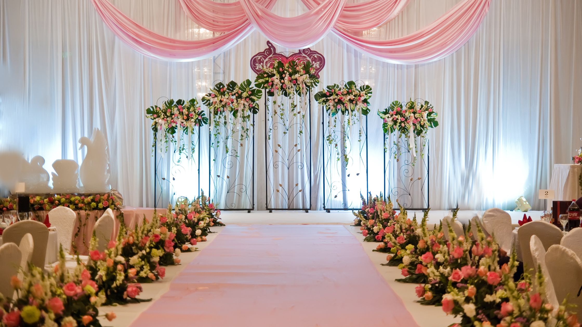 Concept of Floorwrap: Enhance Wedding Décor with Personalized Elegance