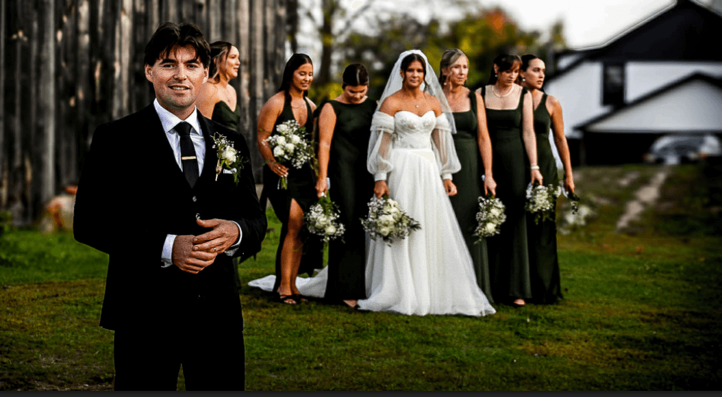The Heart of the Outaouais: A Collection Wedding Photo 12