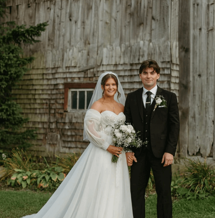 The Heart of the Outaouais: A Collection Wedding Photo 13