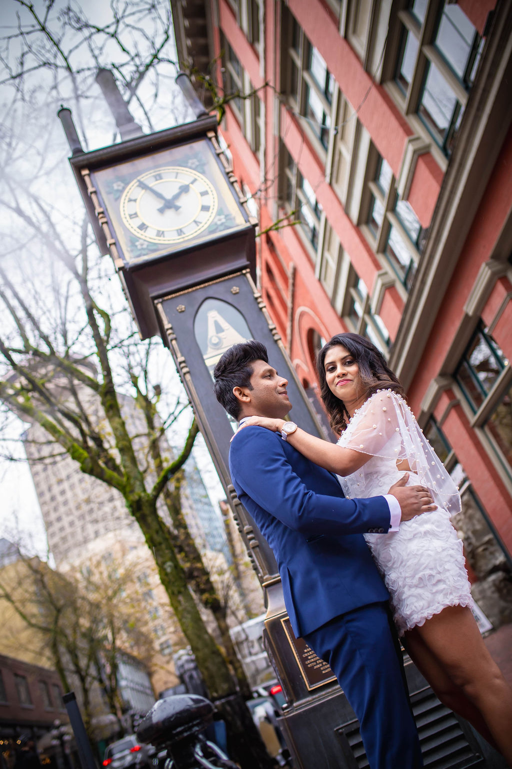 Madhavi and Vimukthi Wedding Photo 6