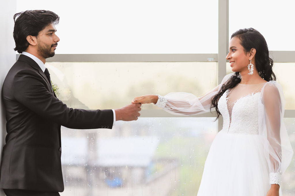 Lakshi and Anuradha Wedding Photo 5