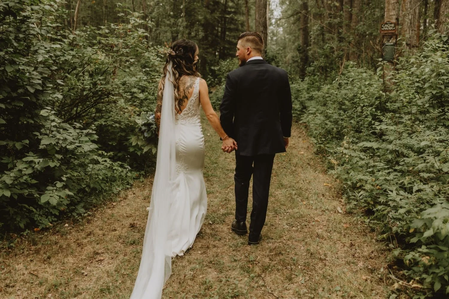 Courtney and Kade Wedding Photo 11