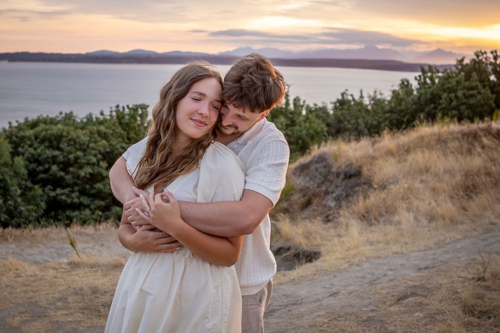 Wild Hearts and Intimate Journeys: A PNW Couples Showcase Wedding Photo 8