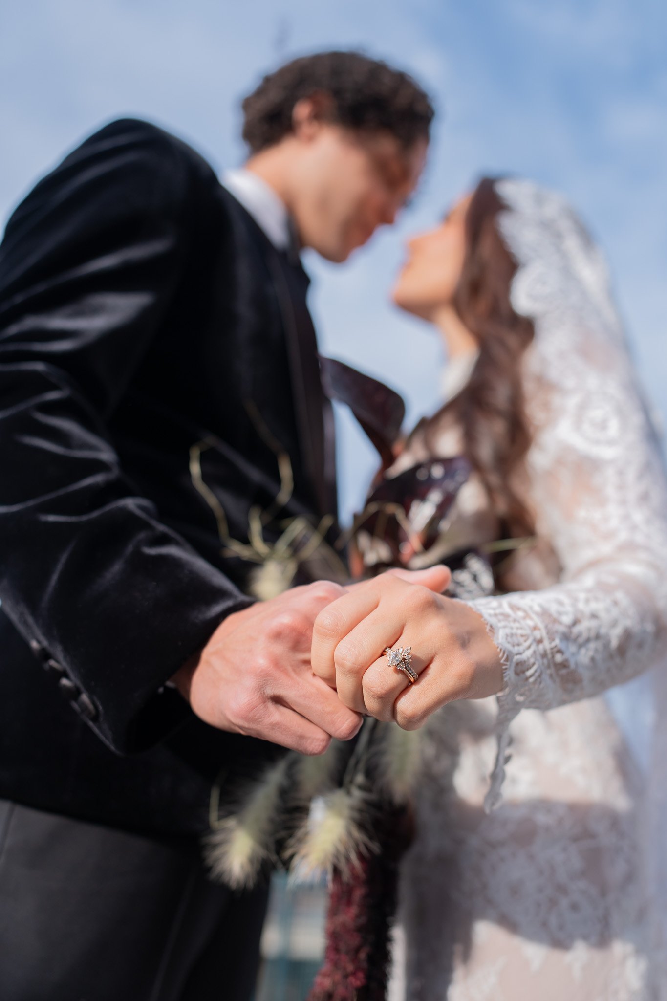 Samantha and Aaron: Autumnal Artistry at South Sound Studios Wedding Photo 8