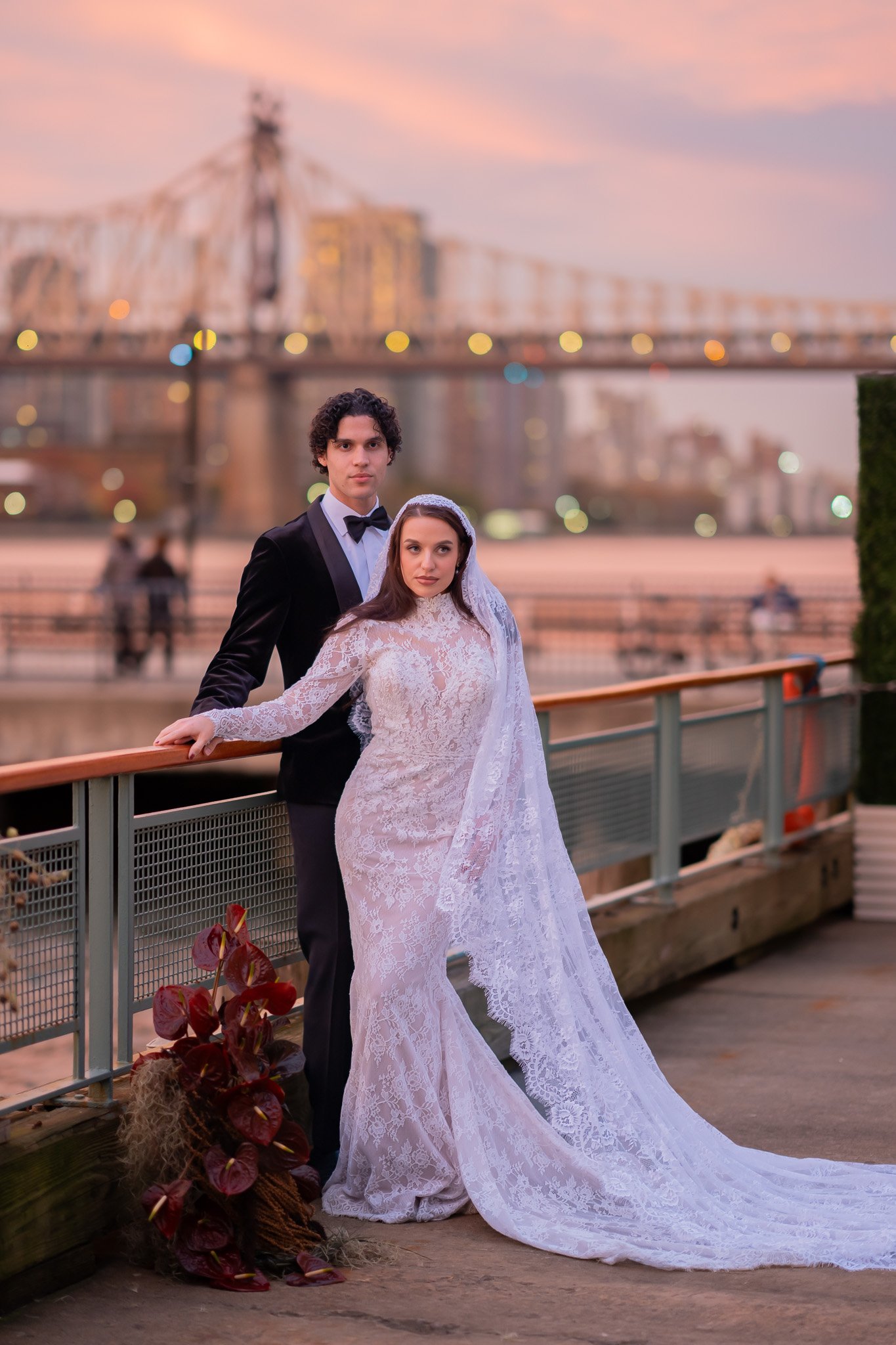 Samantha and Aaron: Autumnal Artistry at South Sound Studios Wedding Photo 13