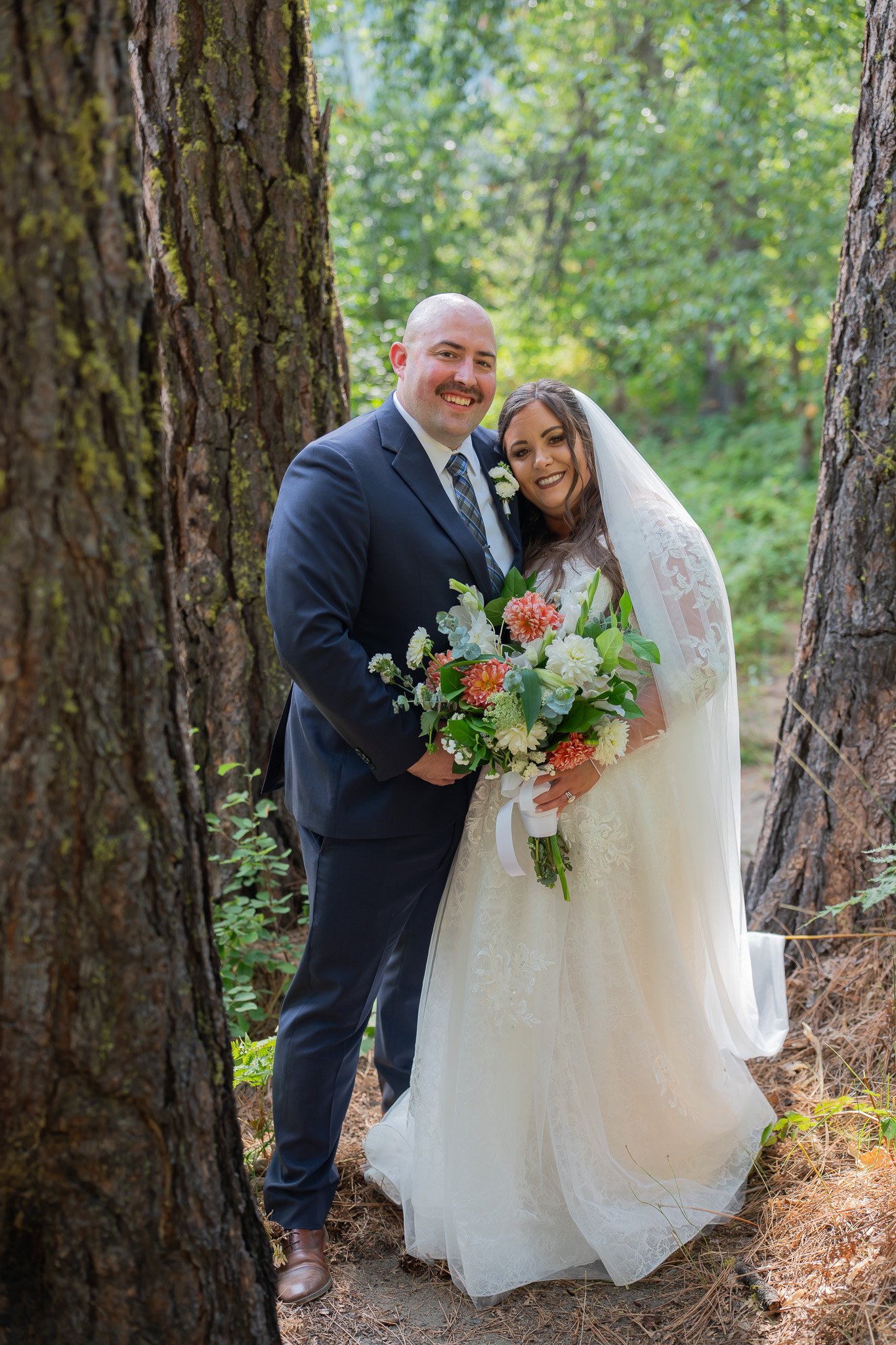 Victoria and Royce: A Storybook Elopement in Alpine Leavenworth Wedding Photo 6