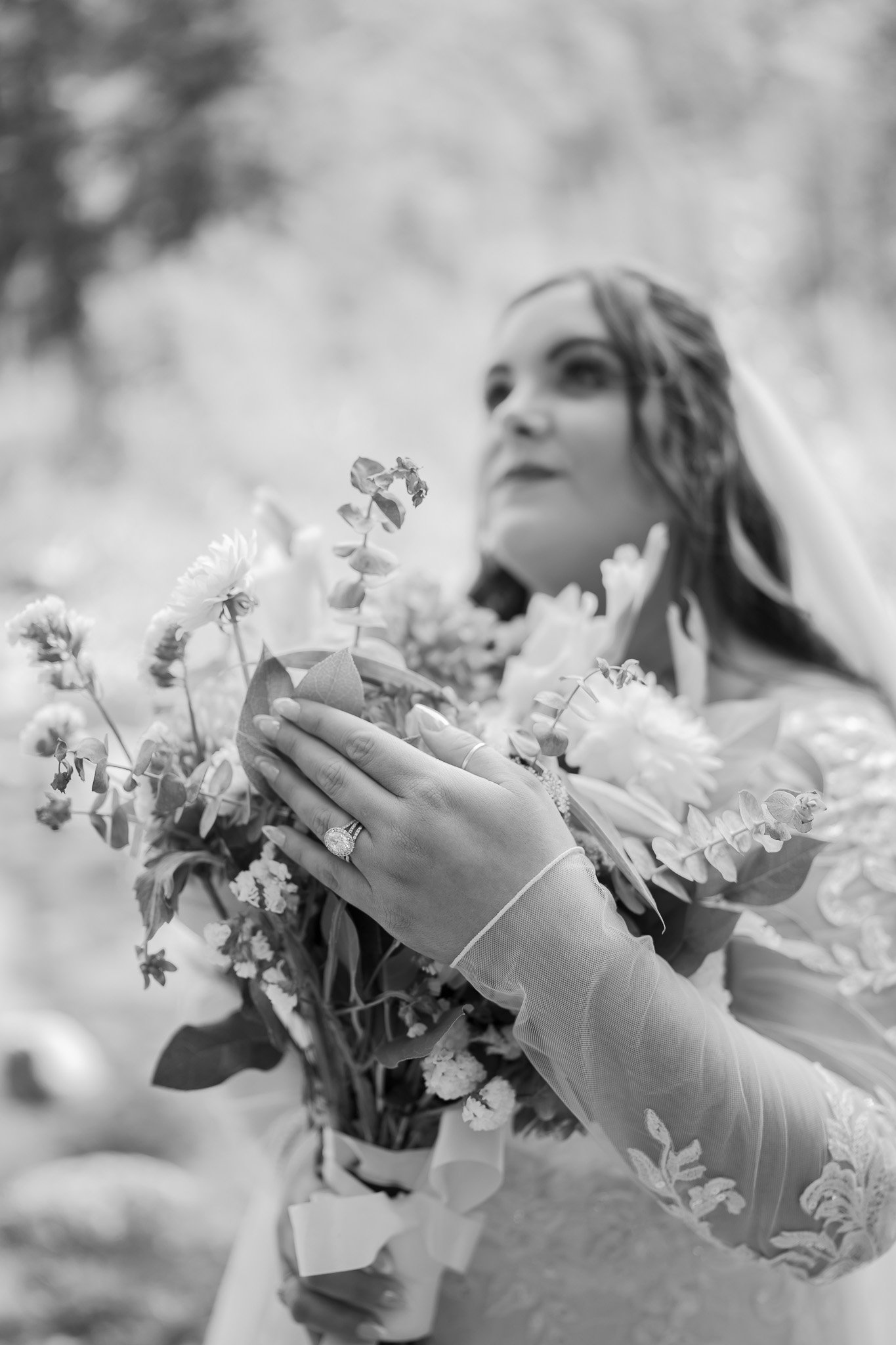 Victoria and Royce: A Storybook Elopement in Alpine Leavenworth Wedding Photo 12