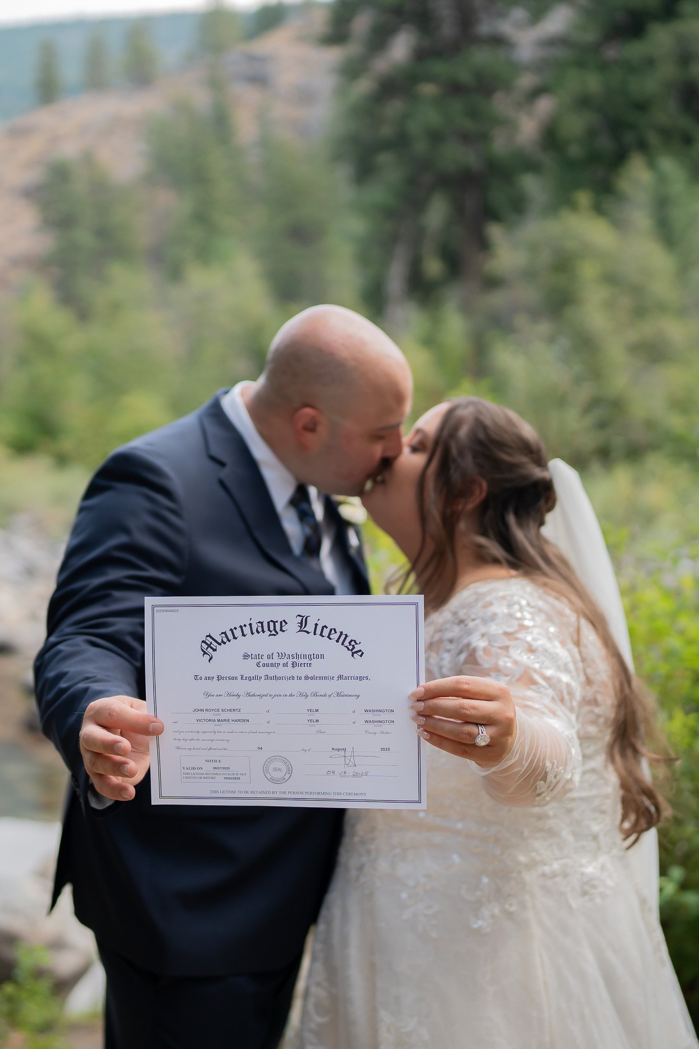 Victoria and Royce: A Storybook Elopement in Alpine Leavenworth Wedding Photo 13
