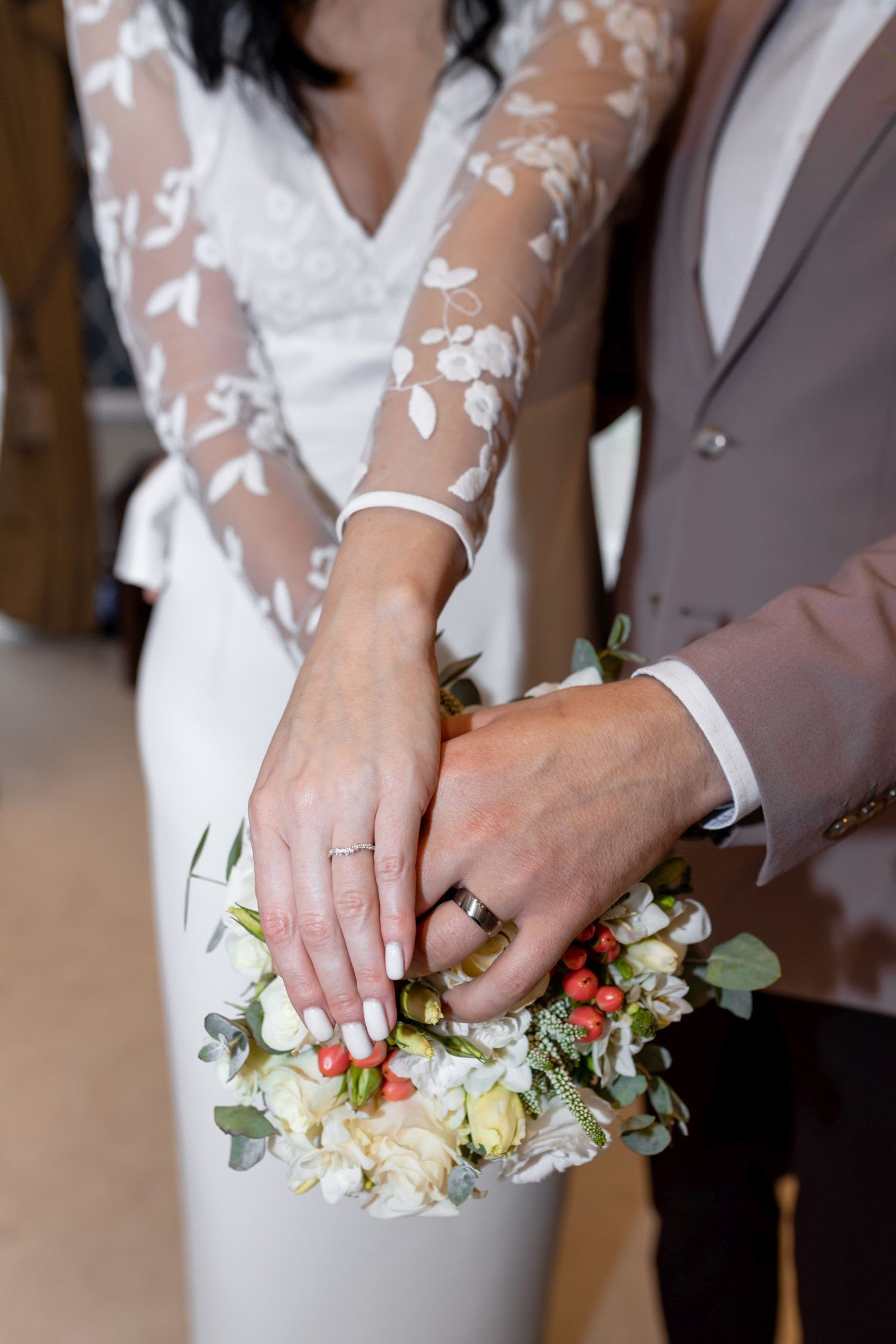 George and Olena: A Timeless Autumn Ceremony Wedding Photo 9