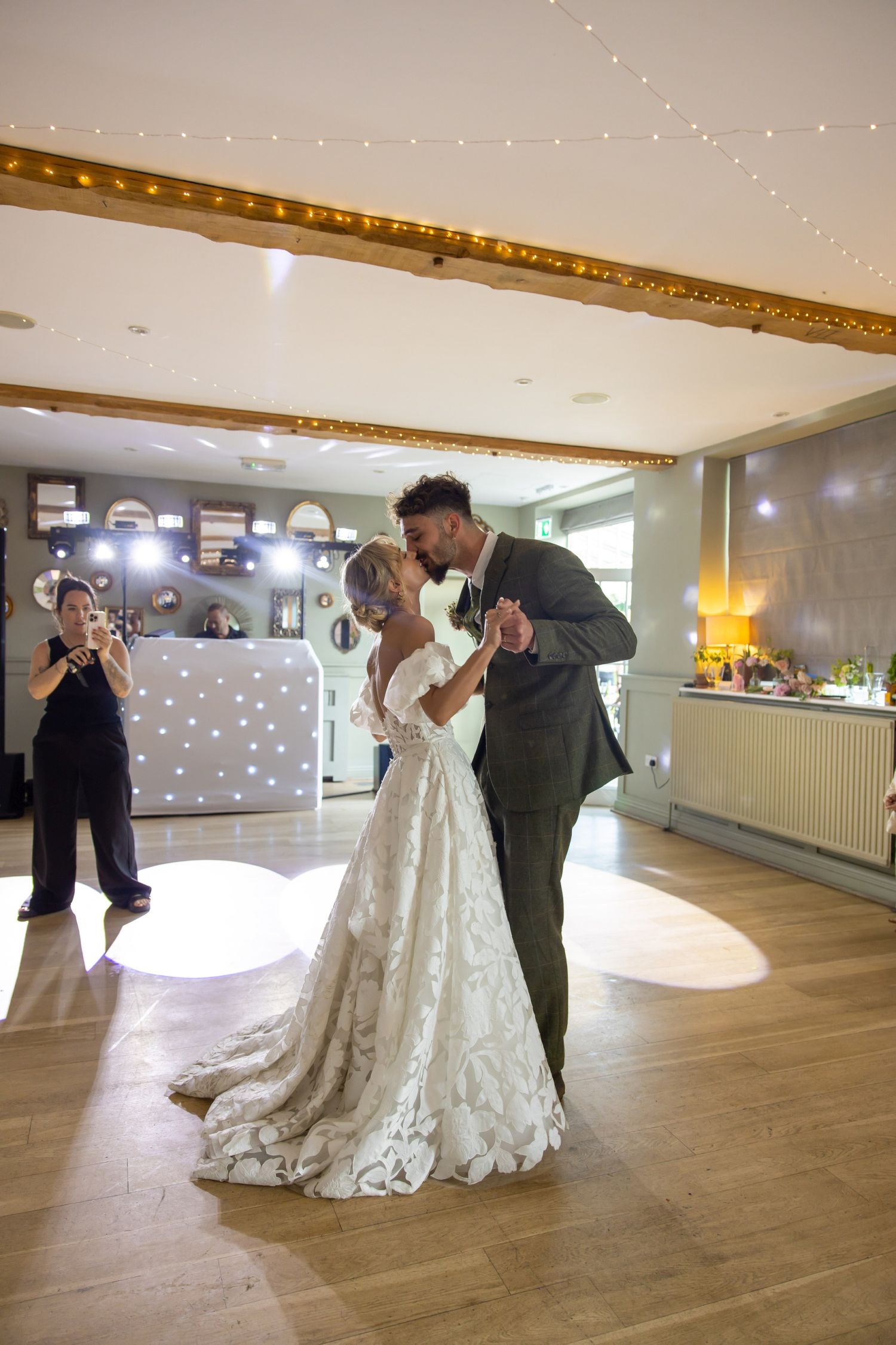 Steph and Hal: A Nature-Inspired Summer Romance Wedding Photo 6
