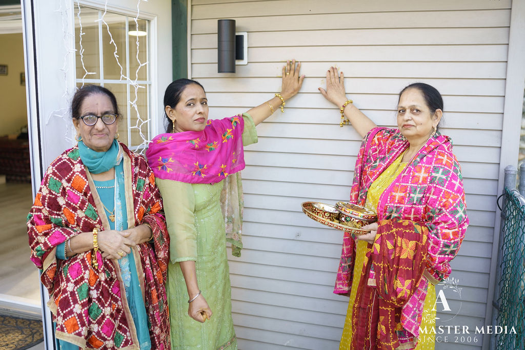 Shakti and Navneet's Wedding Wedding Photo 5